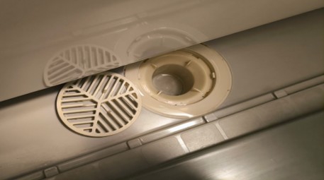 浴室床・排水口 - 清掃後