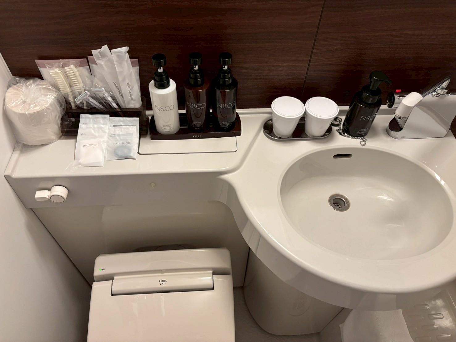 洗面周り - 清掃後